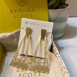 Kendra Scott Kase